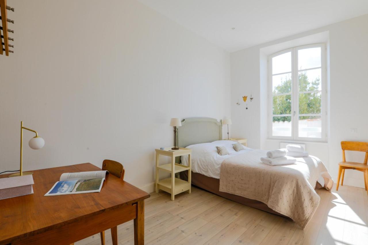 Charmante maison au calme au centre de Saint Martin de Re - L'Aristide Extérieur photo